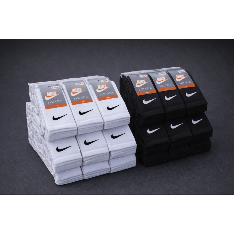 30 пар в упаковці шкарпетки big pack NIKE білі + чорні (15/15) 41-44р. 30 пар в упаковці шкарпетки big pack NIKE білі + чорні (15/15) 41-44р.