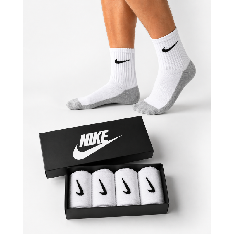 4 пари у коробці, подарунковий набір шкарпеток NIKE білі + сіра стопа 41-45р. 4 пари у коробці, подарунковий набір шкарпеток NIKE білі + сіра стопа 41-45р.