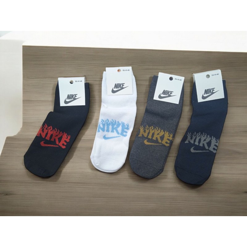 12 пар в упаковці шкарпетки середні 4 кольори NIKE 41-45 грн. 12 пар в упаковці шкарпетки середні 4 кольори NIKE 41-45 грн.